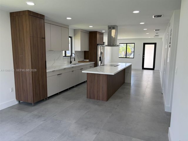 2421 NW 153rd St 0, Miami Gardens, FL 33054