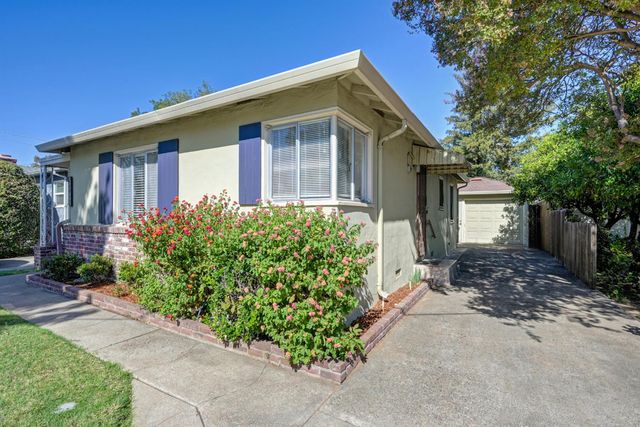 5625 V St, Sacramento, CA 95817
