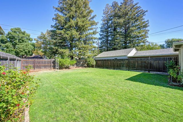 5625 V St, Sacramento, CA 95817