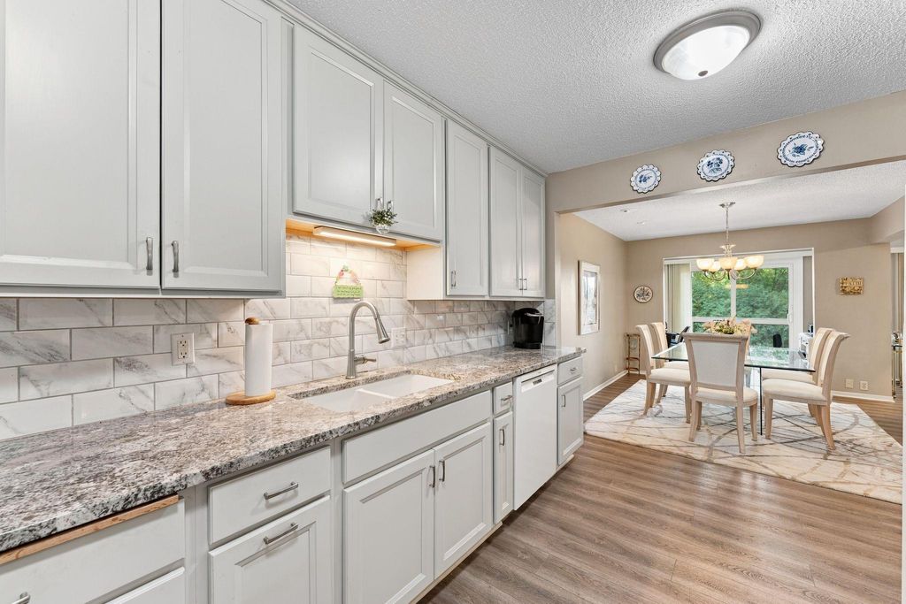 6121 Blake Ridge Road, Edina, MN 55436 — photo 5