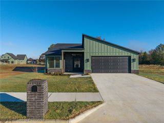 1309 Twisted Oak Way, Greenwood, AR 72936