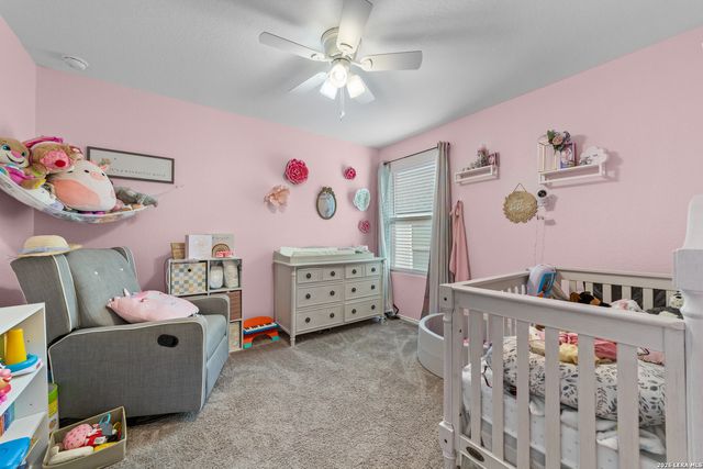 1076 Shutter Way, Kerrville, TX 78028