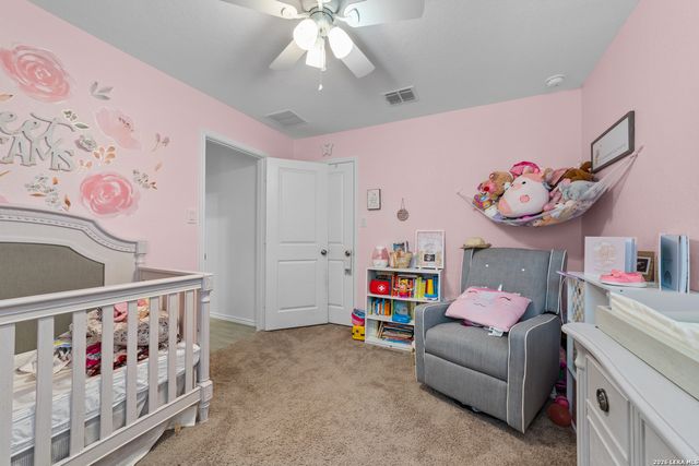 1076 Shutter Way, Kerrville, TX 78028