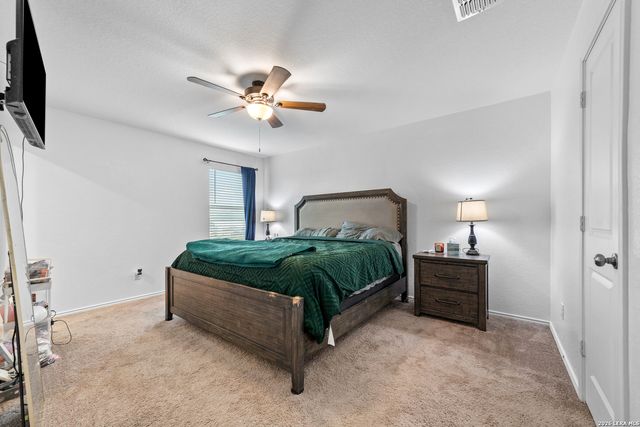 1076 Shutter Way, Kerrville, TX 78028