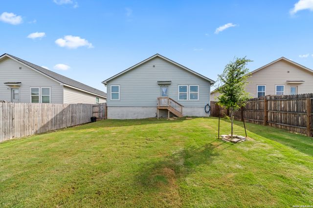 1076 Shutter Way, Kerrville, TX 78028