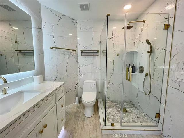 28 Ima Loa Ct, Newport Beach, CA 92663