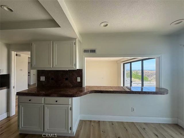 28 Ima Loa Ct, Newport Beach, CA 92663