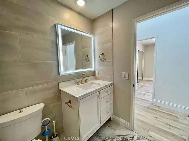 28 Ima Loa Ct, Newport Beach, CA 92663