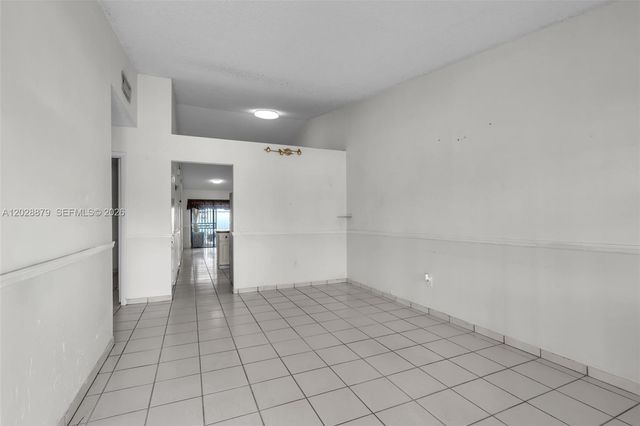8805 NW 114th Ter, Hialeah Gardens, FL 33018
