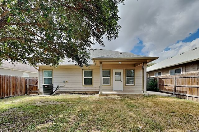 5727 Canterbury Run, San Antonio, TX 78228