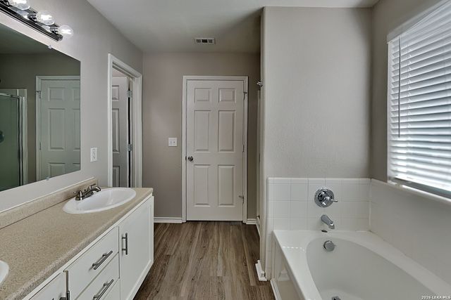 5727 Canterbury Run, San Antonio, TX 78228