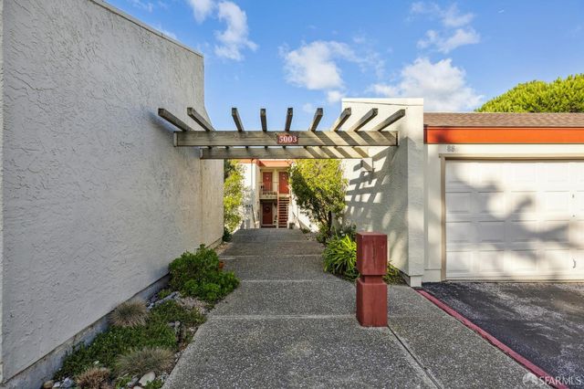 5003 Palmetto Avenue 92, Pacifica, CA 94044