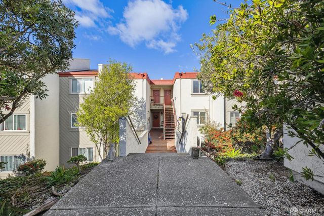 5003 Palmetto Avenue 92, Pacifica, CA 94044