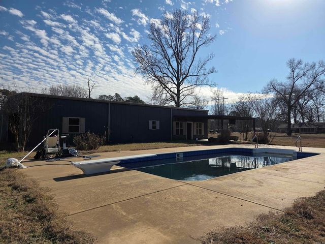 4205 Ryburn Rd, Pine Bluff, AR 71603