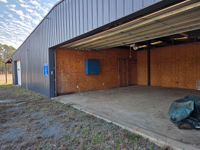 4205 Ryburn Rd, Pine Bluff, AR 71603