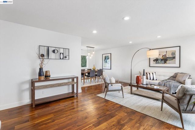 19252 Masterson Pl, Castro Valley, CA 94552