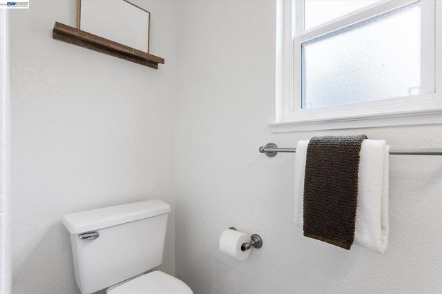 19252 Masterson Pl, Castro Valley, CA 94552