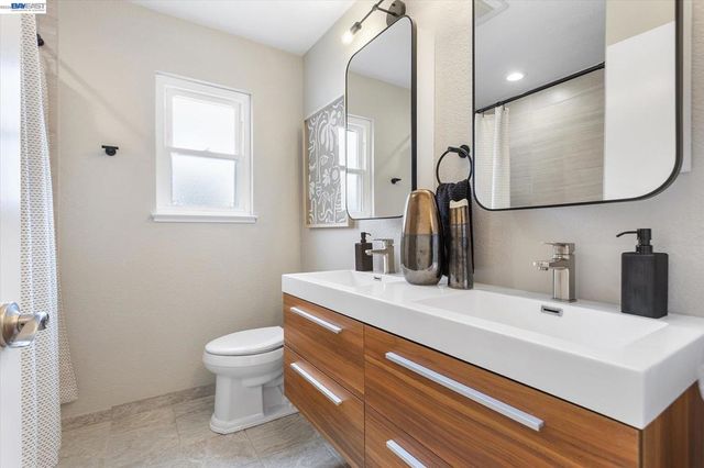 19252 Masterson Pl, Castro Valley, CA 94552
