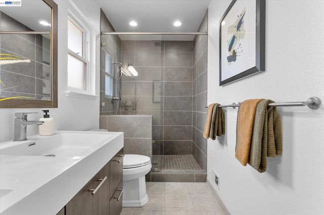 19252 Masterson Pl, Castro Valley, CA 94552