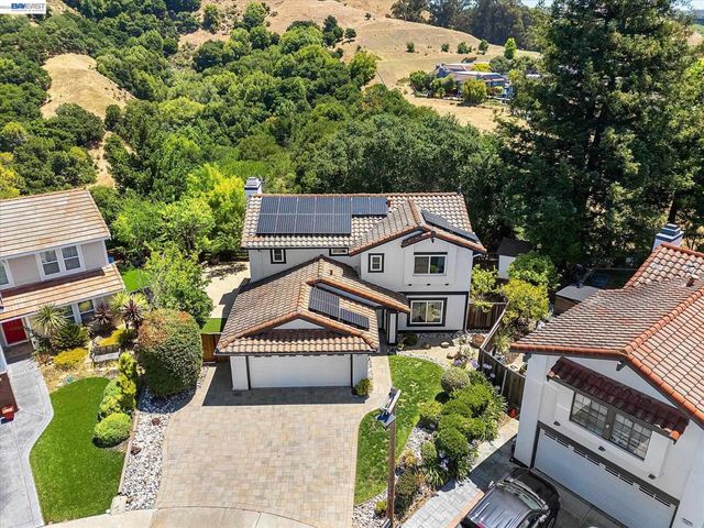 19252 Masterson Pl, Castro Valley, CA 94552