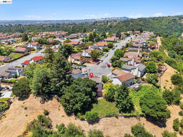 19252 Masterson Pl, Castro Valley, CA 94552