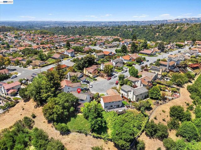 19252 Masterson Pl, Castro Valley, CA 94552