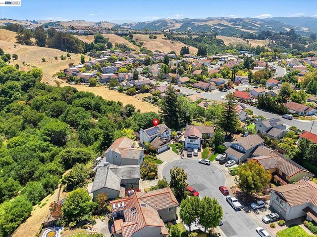 19252 Masterson Pl, Castro Valley, CA 94552