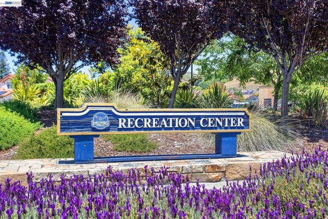 19252 Masterson Pl, Castro Valley, CA 94552