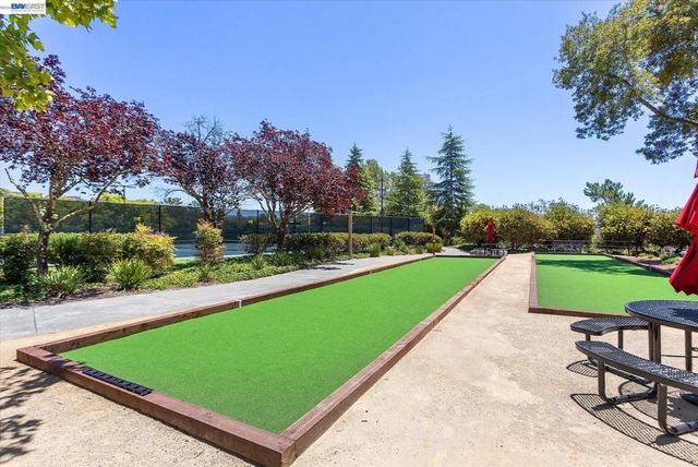 19252 Masterson Pl, Castro Valley, CA 94552