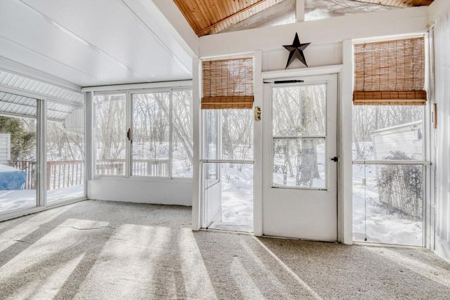 6467 13th Street N, Oakdale, MN 55128