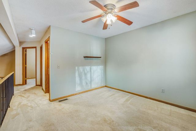 6467 13th Street N, Oakdale, MN 55128