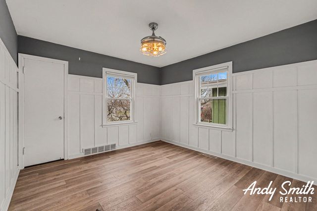 186 W 27th Street, Holland, MI 49423