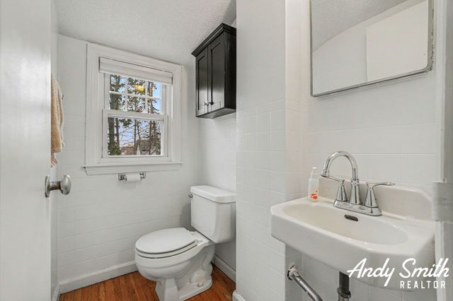 186 W 27th Street, Holland, MI 49423