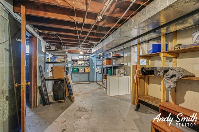 186 W 27th Street, Holland, MI 49423