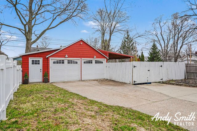 186 W 27th Street, Holland, MI 49423