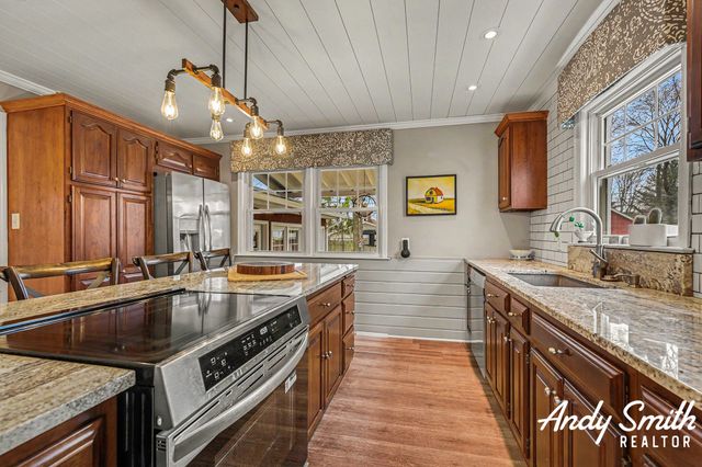 186 W 27th Street, Holland, MI 49423