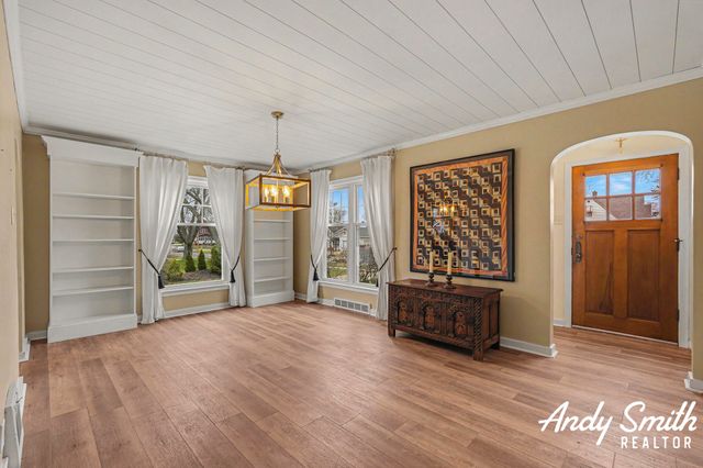 186 W 27th Street, Holland, MI 49423