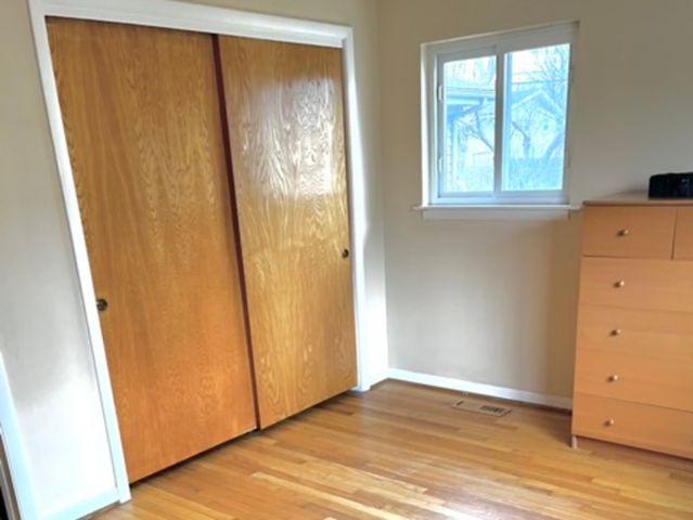 807 S Owen Street, Mount Prospect, IL 60056