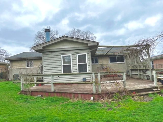 807 S Owen Street, Mount Prospect, IL 60056