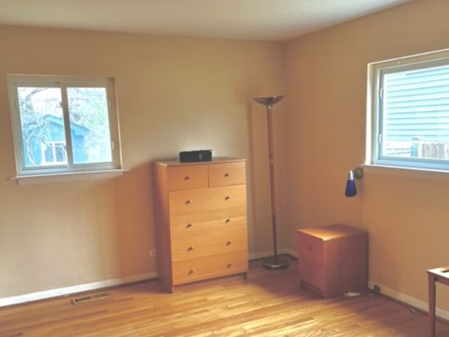 807 S Owen Street, Mount Prospect, IL 60056