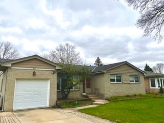 807 S Owen Street, Mount Prospect, IL 60056