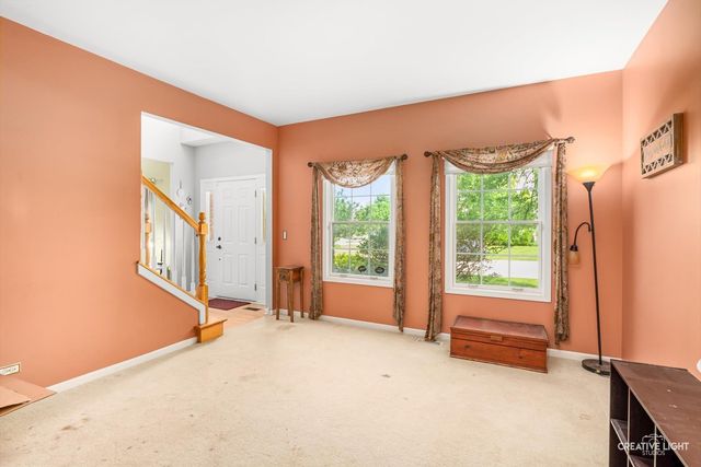 424 Camden Circle, Oswego, IL 60543