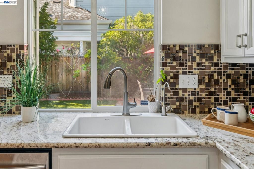 Image 15 of property listing at 35 Britt Ct, Alameda, CA 94502