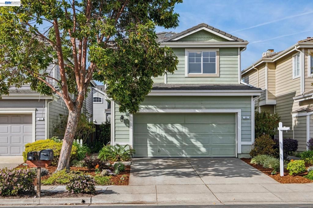 Image 2 of property listing at 35 Britt Ct, Alameda, CA 94502
