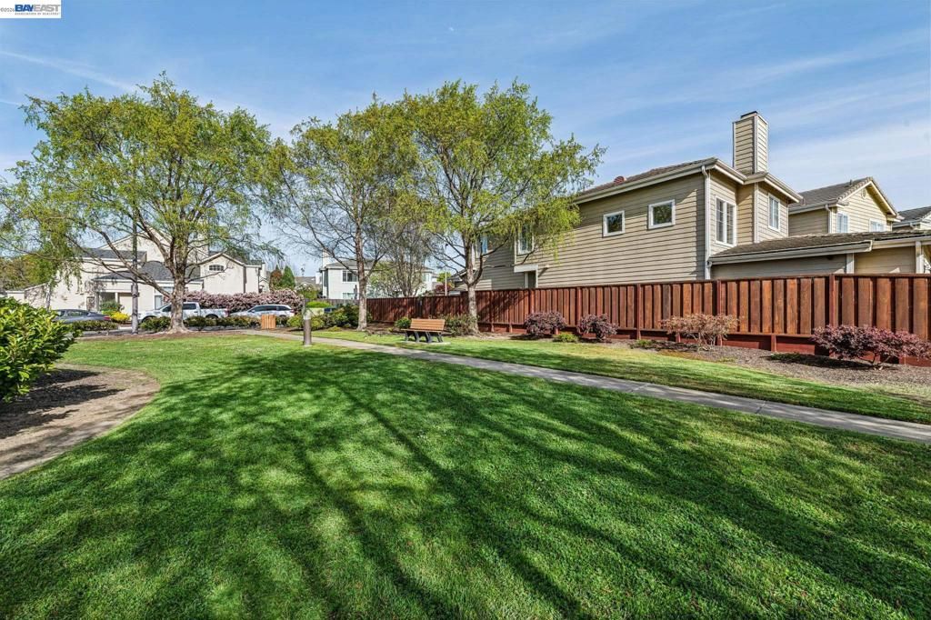 Image 37 of property listing at 35 Britt Ct, Alameda, CA 94502