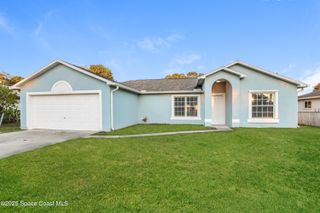 453 Foxdall Avenue NE, Palm Bay, FL 32907