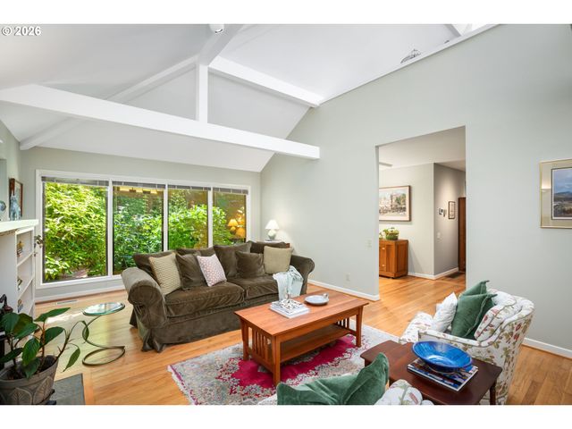 1546 Sw UPLAND Dr, Portland, OR 97221
