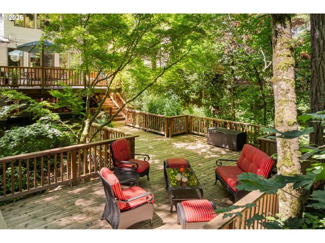 1546 Sw UPLAND Dr, Portland, OR 97221