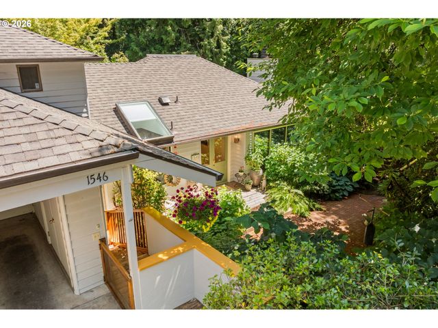1546 Sw UPLAND Dr, Portland, OR 97221
