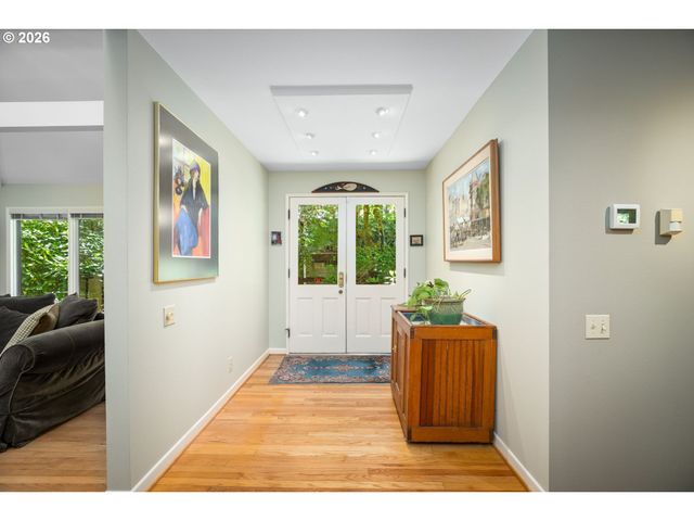 1546 Sw UPLAND Dr, Portland, OR 97221